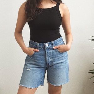 Levi’s 501 Mid Thigh Short in Luxor Street | High Waisted Distressed